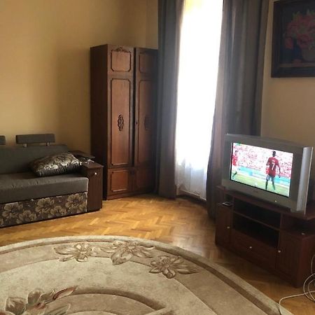 Old Town Flat Mukacheve Ngoại thất bức ảnh