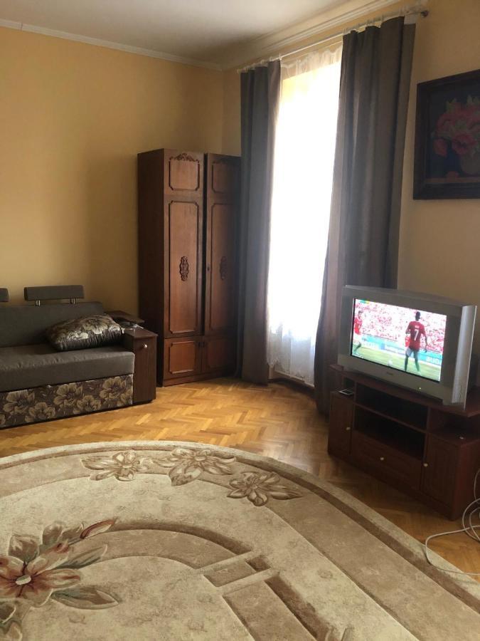 Old Town Flat Mukacheve Ngoại thất bức ảnh