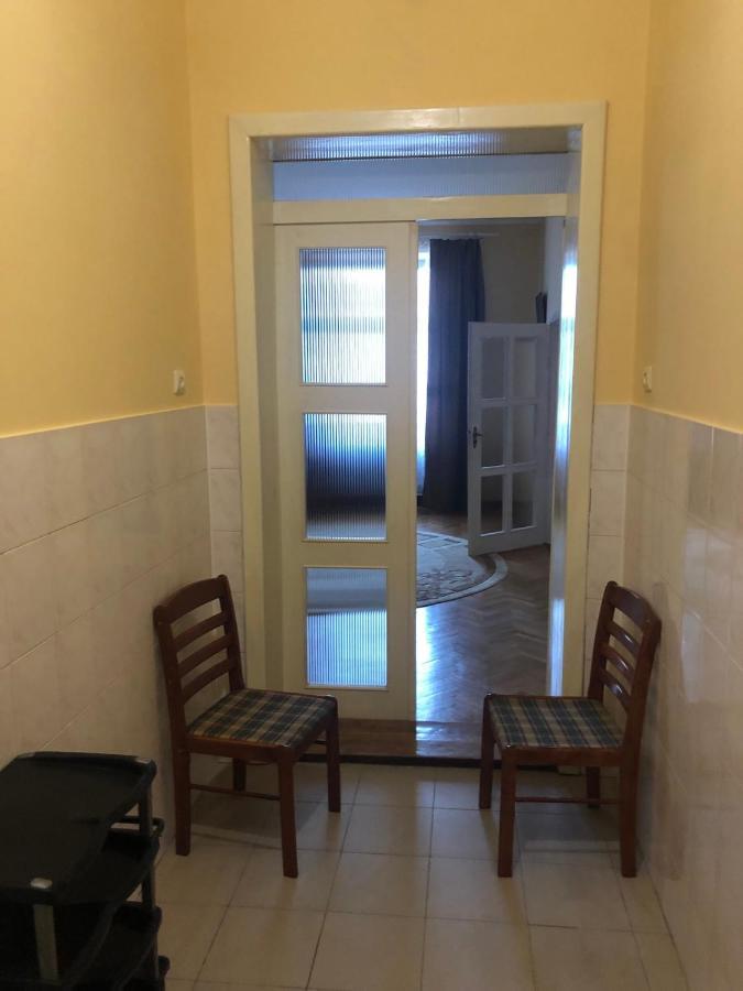 Old Town Flat Mukacheve Ngoại thất bức ảnh